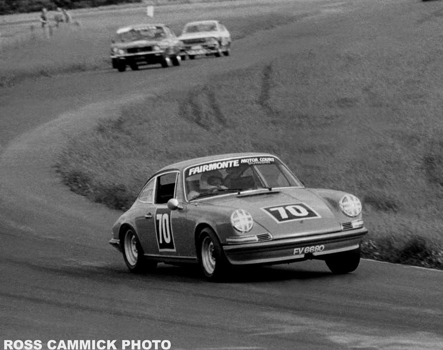1975 Pukekohe Twilight meeting 16th November 75 – Lin Neilson – Porsche 911S photo Ross Cammick