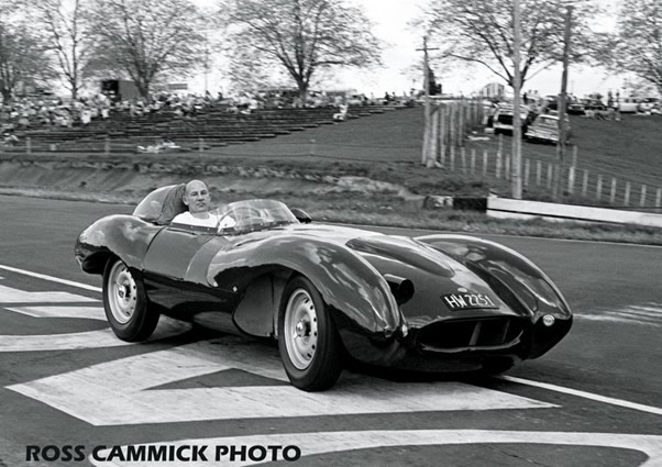1979 Pukekohe at the Benson & Hedges event – Stirling Moss demonstrating the Tojeiro Jaguar