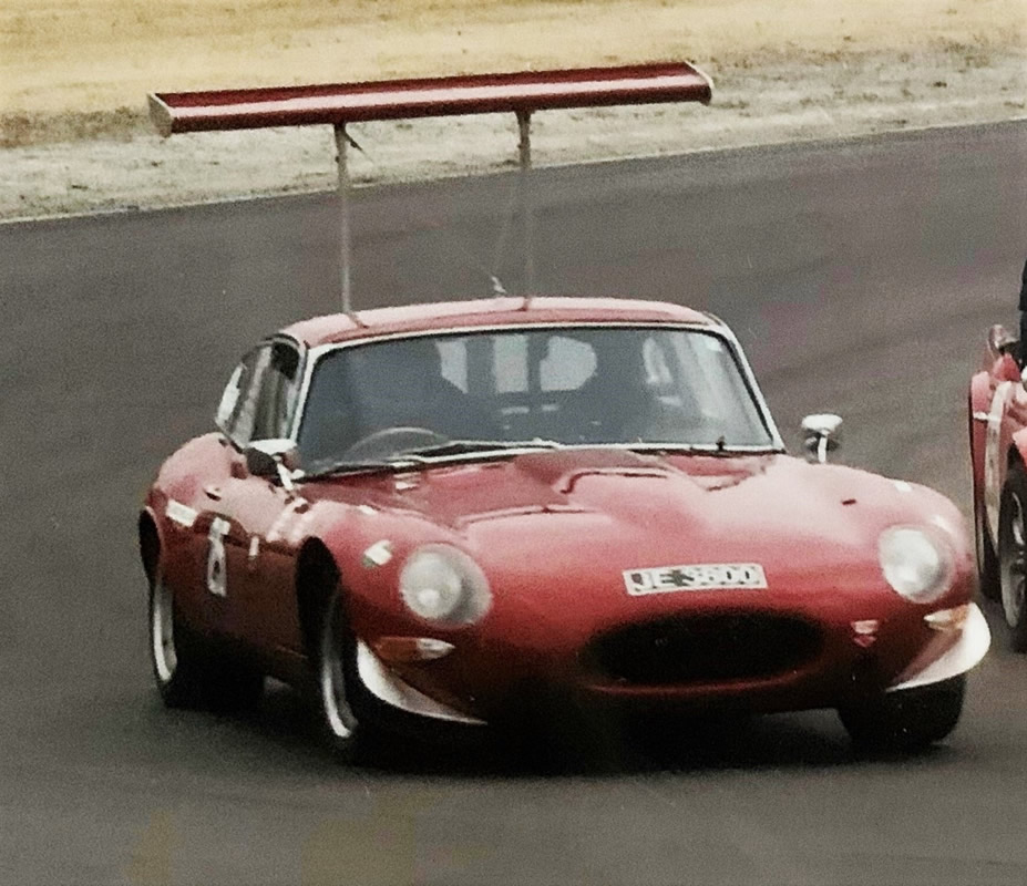 2021 Ruapuna 7th February – Ray Larson ex-Scott Wiseman Jaguar E-Type – photo Larson Collection