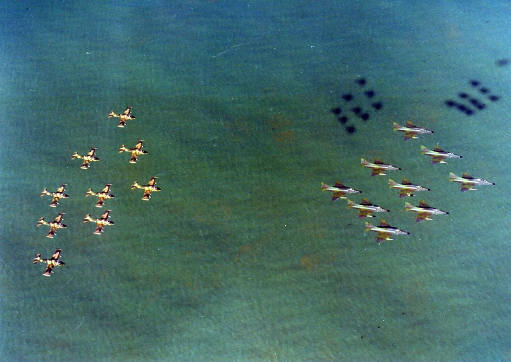 ‘Double Diamond Nines’ - nine A4K Skyhawks and nine Strikemasters for a dress rehearsal flypast on 31 Mar 87 in preparation for the RNZAF 50th Anniversary Parade flypast to be held at RNZAF Base Wigram on 1 Apr 87. Photo RNZAF C225/87