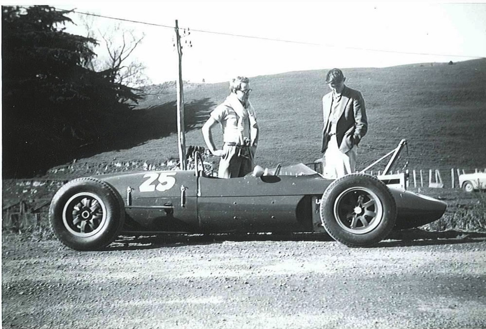 Admiral’s Road Hillclimb, May 1962 – Rex Flowers’ Gemini Mk3A – David McKinney on left photo via the late David McKinney