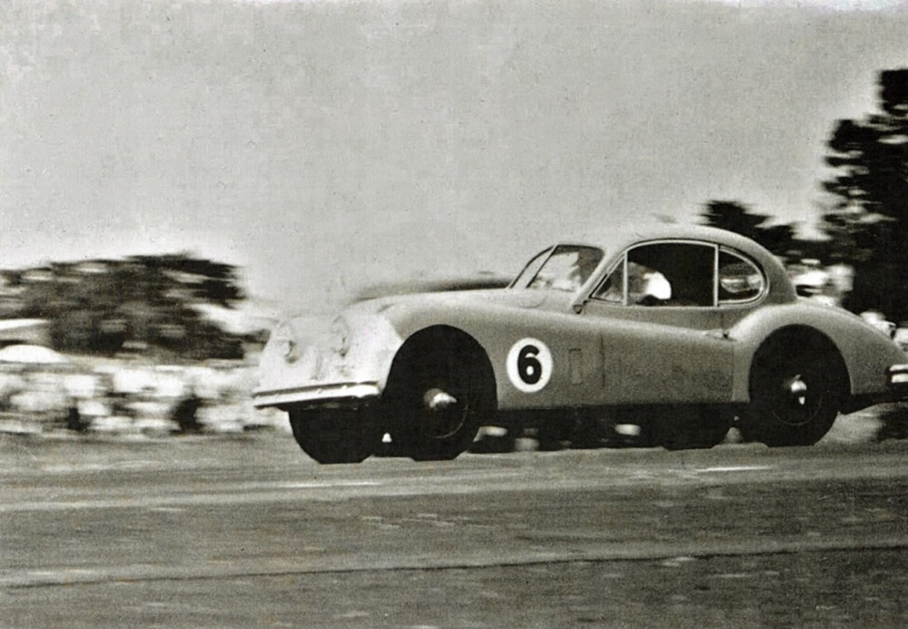 Ardmore 12 Jan 57 – Frank Cantwell Jaguar XK140 Fixed Head Coupe – photo ‘Cantwell Collection’ via Phil Benvin