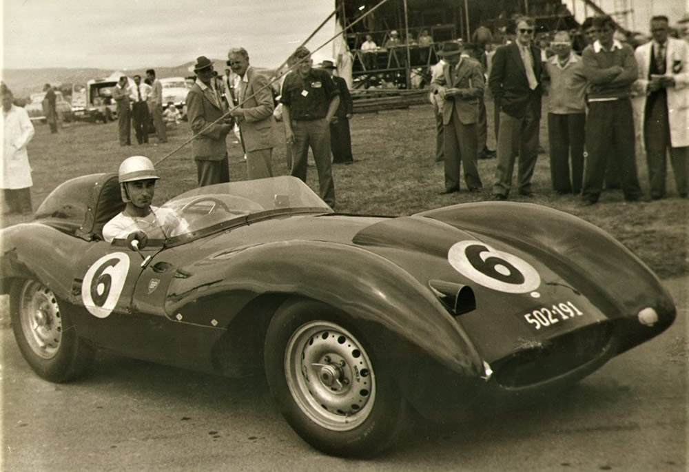 1958 Wigram 25 Jan 58 – Frank Cantwell Tojeiro Jaguar – photo Cantwell Family Collection via Phil Benvin