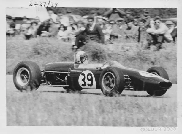 1967 Howden Ganley Brabham BT21 20 F3 – 4th Place Castle Combe 29 May 67