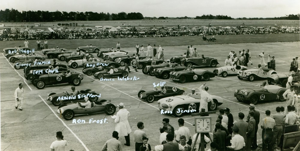 Ohakea 3 Mar 56 – Event 10 Ohakea Trophy Race – Ron Roycroft’s Bugatti T35A Jaguar is on the front row of the grid, near the top left of this photo, between George Palmer and Bob Hugill – Photo by Bruce Watt, as annotated by Len Gilbert (he is car #4 ‘self’ in this photo)