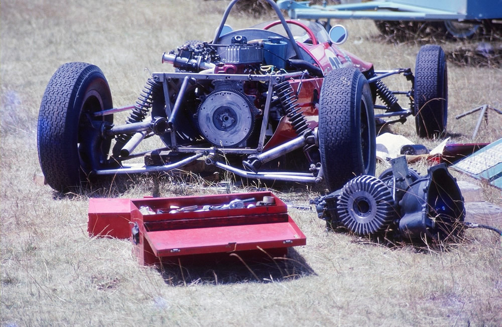 Levin 12th January 1963 – replacing the clutch on the Gemini – photo Blair Collection via Jim Barclay