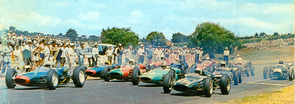 Start of the NZIGP Pukekohe 5th January 1963