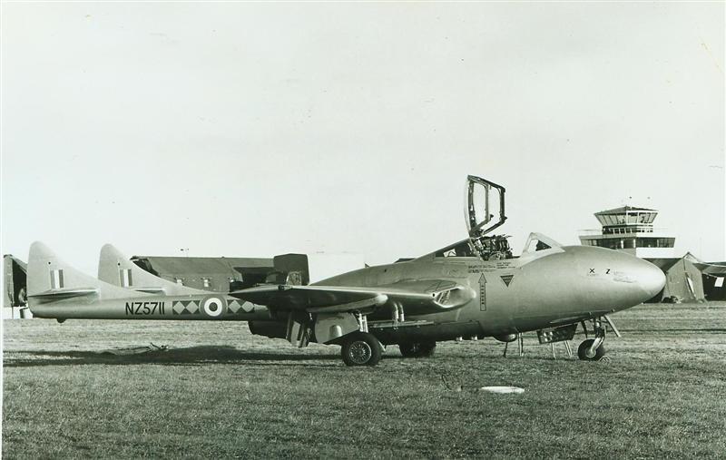 Vampire T11 5711 Exercise Kea Claw Tented Camp RNZAF Photo G3 1713