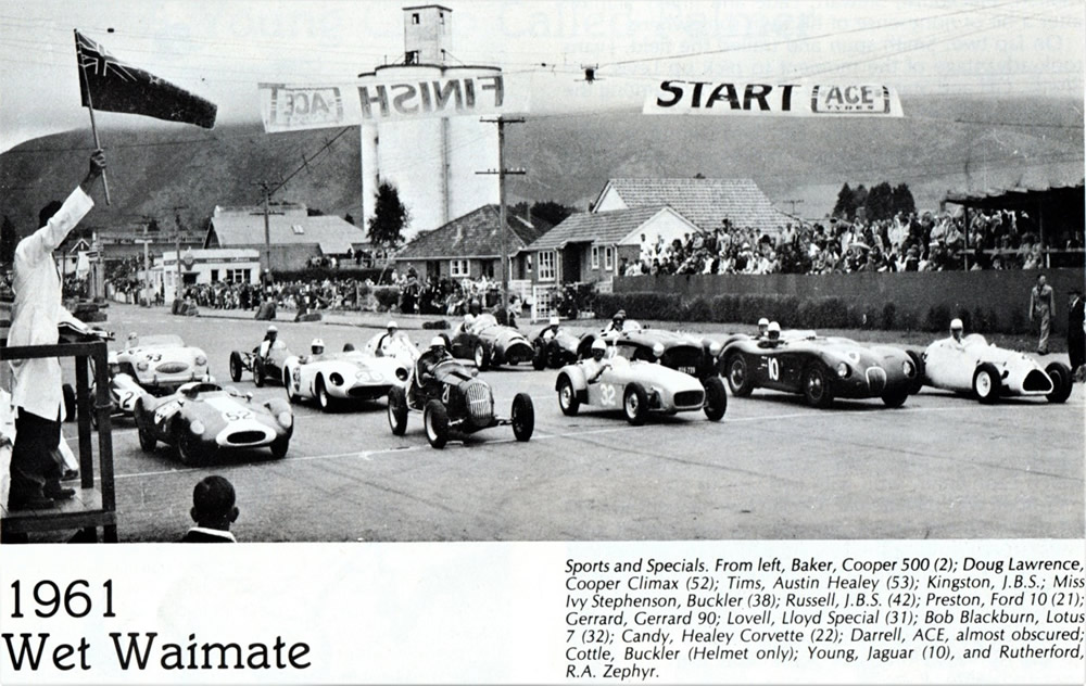 Waimate 11 Feb 61 – David Young #10 Jaguar C-Type on the start grid for the ‘NZ Specials and Racing Cars’ race – photo booklet ‘The Racing Years 1959-1966: The History of the Waimate 50’