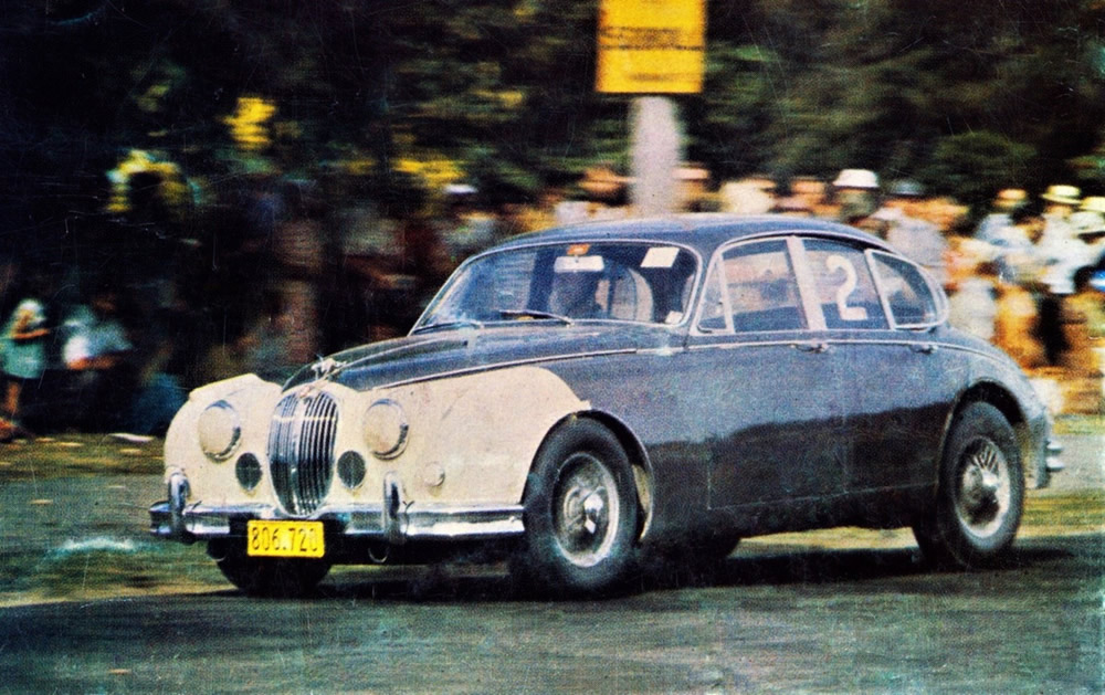 Waimate 2 Feb 63 – Ray Archibald’s grey Jaguar Mk2 3.8 - photo on the rear cover of 1963 Shell Book